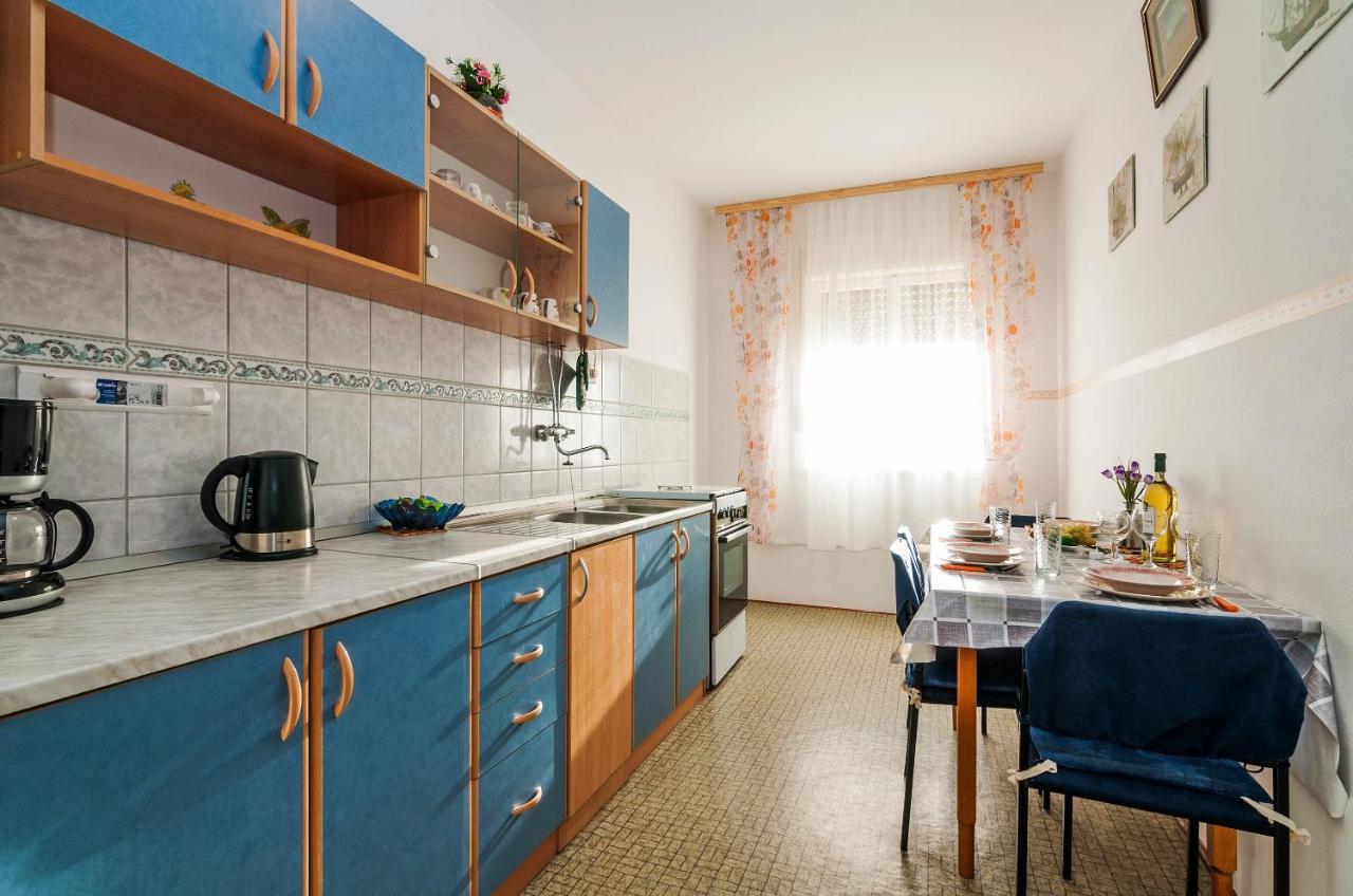 Apartments For Families With Children Privlaka, Zadar - 5747 Exterior photo